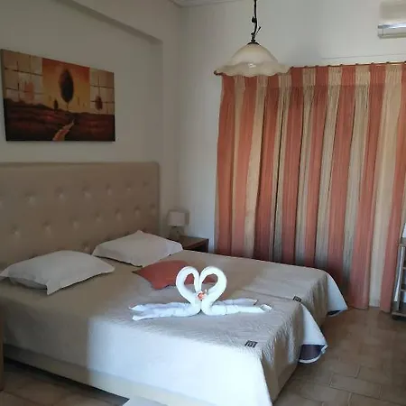Apartament Eleni's Garden & Castello *